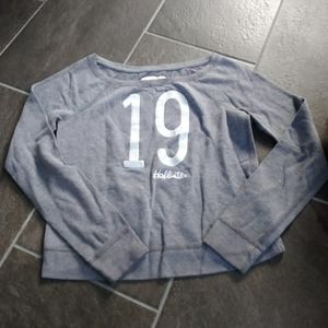 Hollister Grey Cropped Sweatshirt Size S